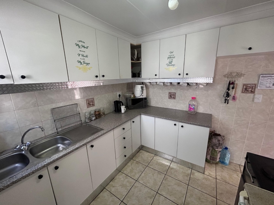 4 Bedroom Property for Sale in Strandfontein Village Western Cape